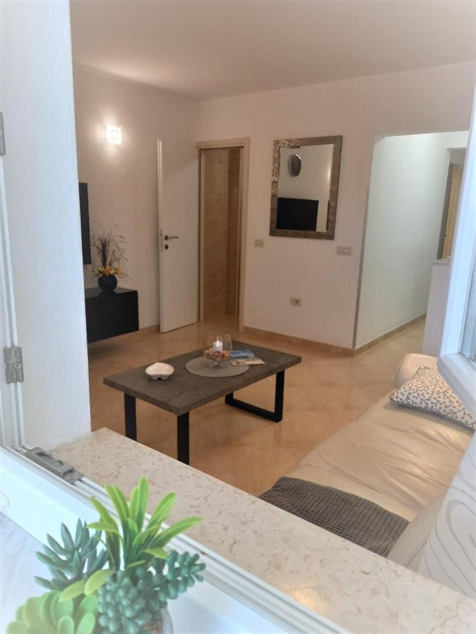 Melody Apartment Poreč Eksteriør billede