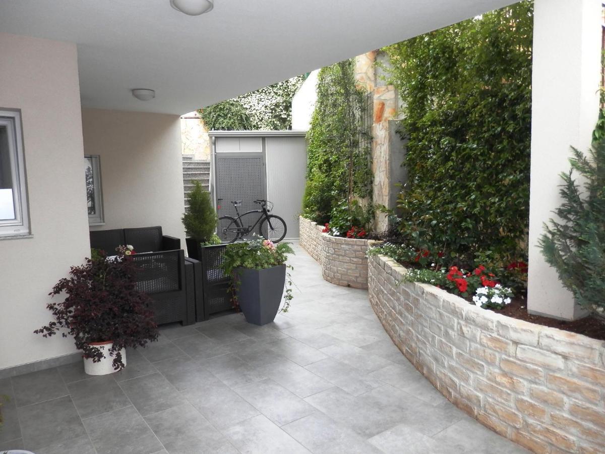 Melody Apartment Poreč Eksteriør billede